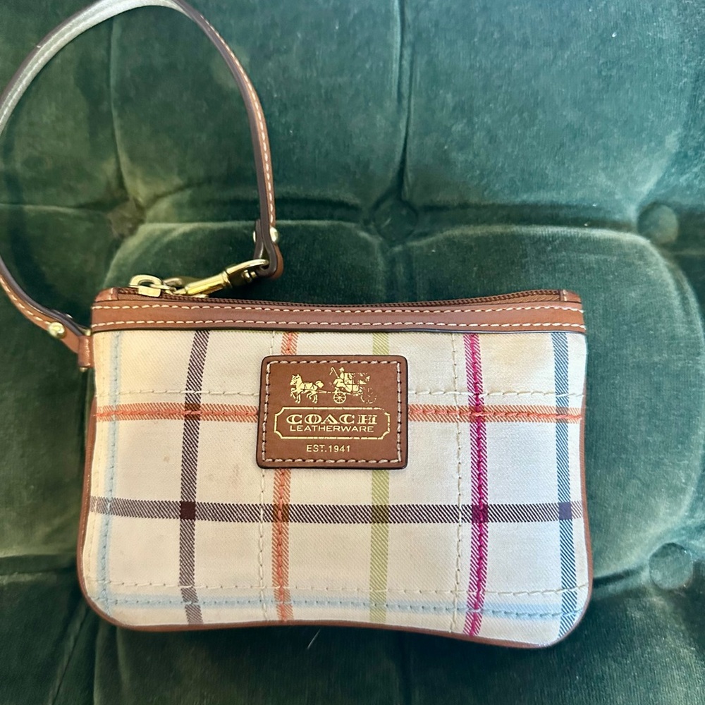 COACH TATTERSALL XL PLAID WEEKENDER TOTE and MATCHING WRISTLET - Picture 11 of 14